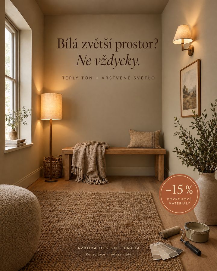 Bílá zvětší prostor? Ne vždycky. Teplý tón a vrstvené světlo